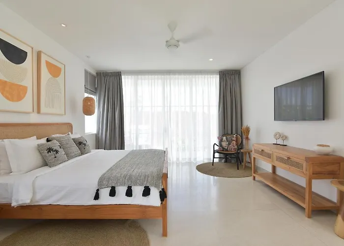 Cruz Close To Finns Club Villa Canggu