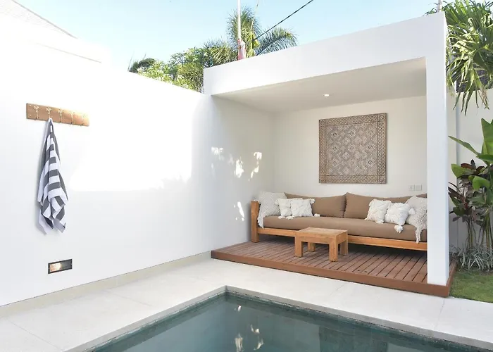 Cruz Close To Finns Club Villa Canggu